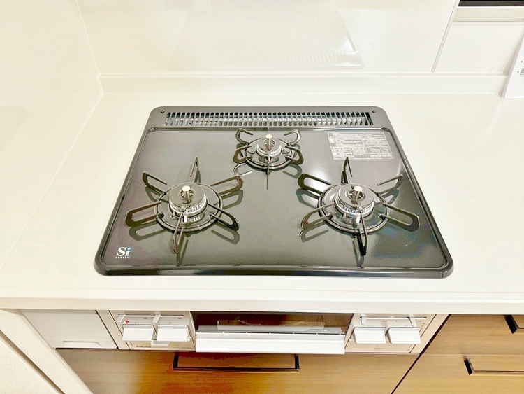 設備 ３口コンロ