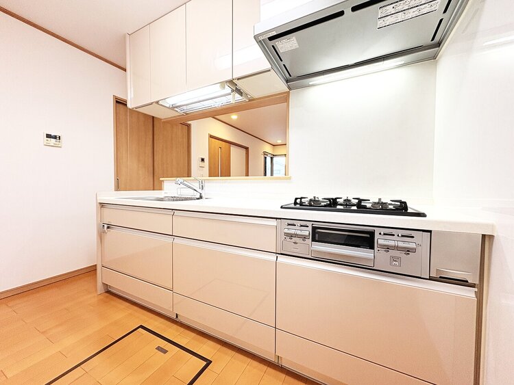 キッチン 洗練されたスタイリッシュなデザイン性と使いやすさを備えた仕様。