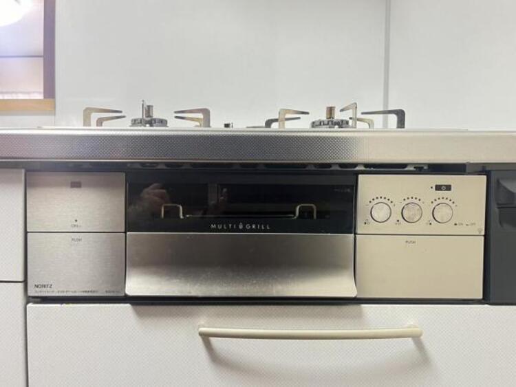 内装 2021年11月に交換をしたノーリツ「プログレ」のガスコンロ。