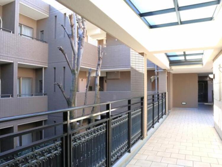 その他 管理の行き届いた清潔感のあるロビー。毎日帰ってくるのが楽しみになります。