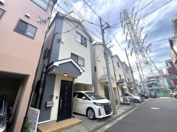 外観 前面が4.5ｍで、私道で車通りも少ないため、駐車のしやすい立地です。