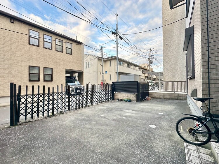 その他 駐車スペースが嬉しいですね。