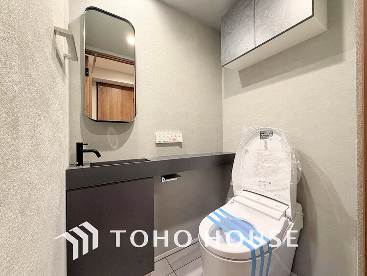 トイレ トイレには快適な温水洗浄便座付