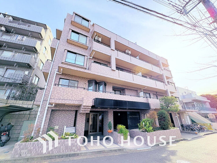 外観 〜南西向き陽当り良好のフルリフォーム2SLDK〜全居室収納付きです〜