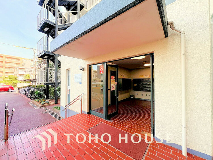 エントランス エントランス