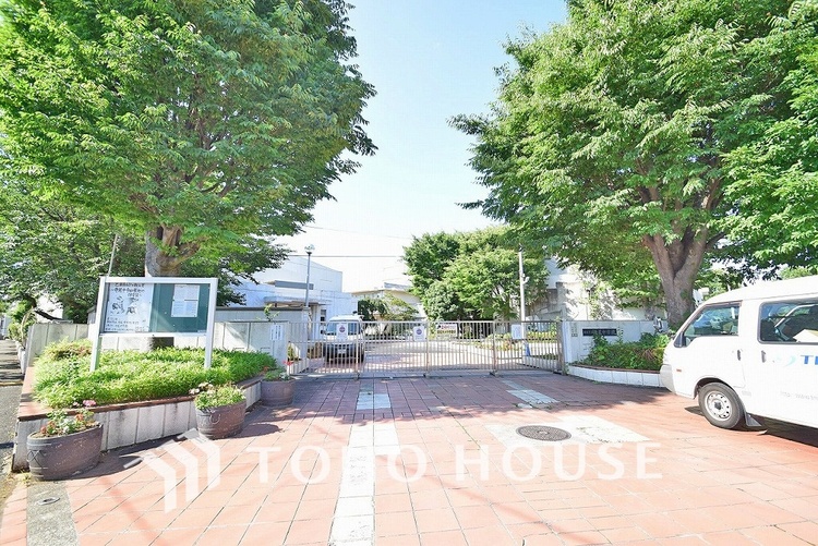 周辺 横浜市立末吉中学校　距離1500ｍ