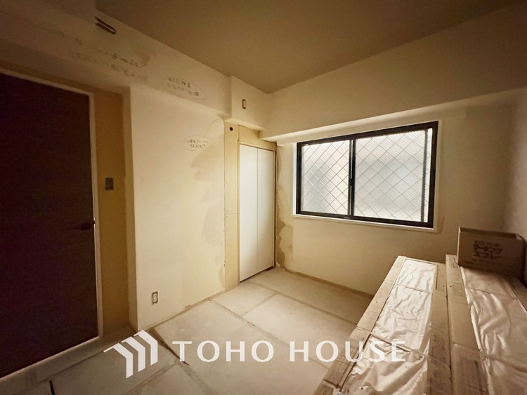 内装 寝室は一日の疲れを癒す大切な空間。快適で落ち着けるおすすめの間取りです。