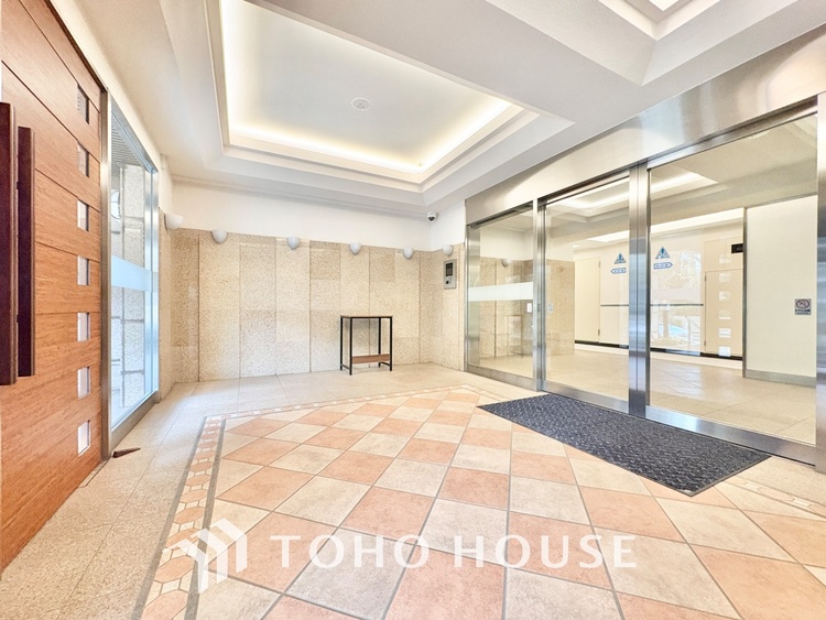 エントランス ほんの少しのこだわり。ちょっとした色使いがその家がもつ雰囲気を醸し出します