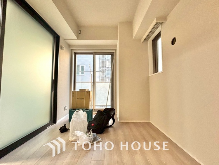 内装 【改装中】風の通り道。舞い込んでくる風が優しく躍り、室内に爽やかな空気を運んでくる。