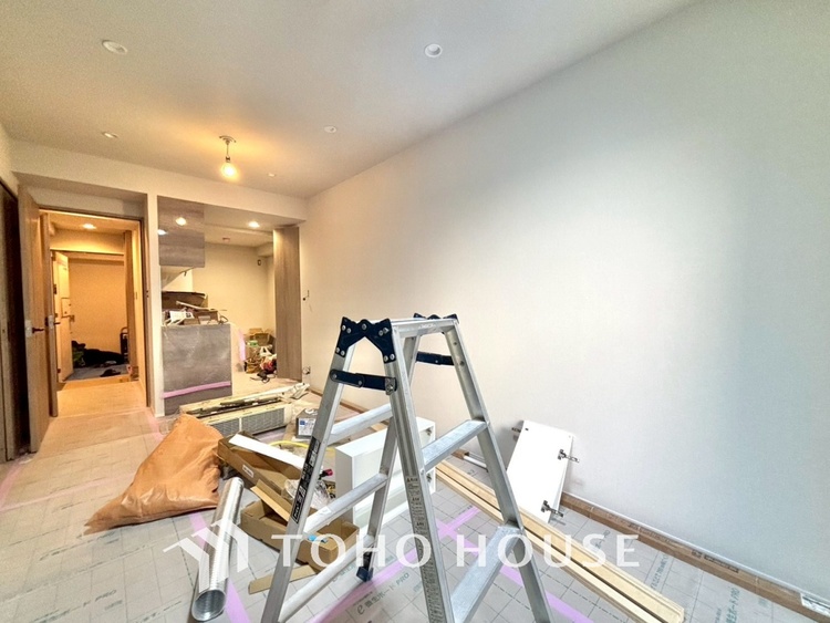 内装 【改装中】◆瀟洒な空間◆落ち着きのある彩が見事に調和させた瀟洒な空間を演出。ここに集まる家族の会話と笑顔が絶え間なく続く幸せな空間。