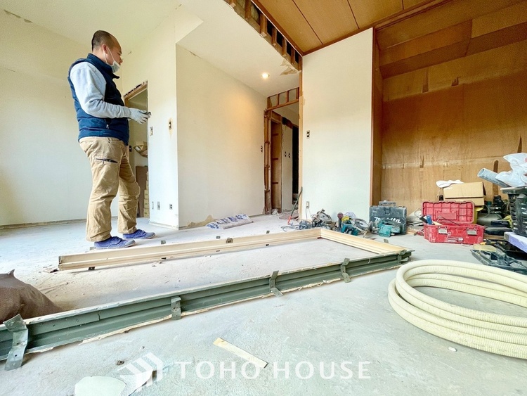 内装 【改装中】風の通り道。舞い込んでくる風が優しく躍り、室内に爽やかな空気を運んでくる。