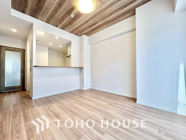 内装 【LIVING】◆Sunshine◆光が燦々と入り、いるだけで気持ちいい。「開放的でゆとりあるお部屋です。」