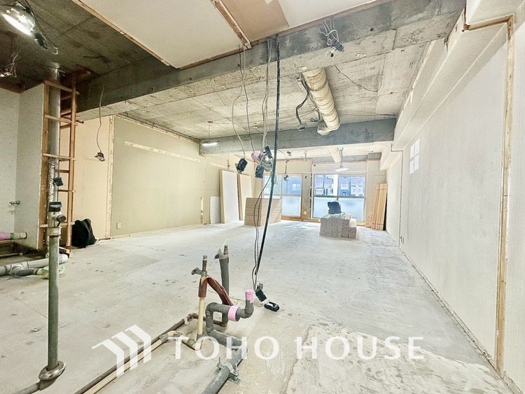 その他 【ENTRANCE】◆そびえ立つ◆我が家のシンボル。遠くの空が赤く染まる夕べが待ち遠しい。