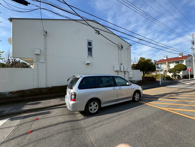 駐車場 敷地内に駐車場がございます。※空き状況はご確認ください。
