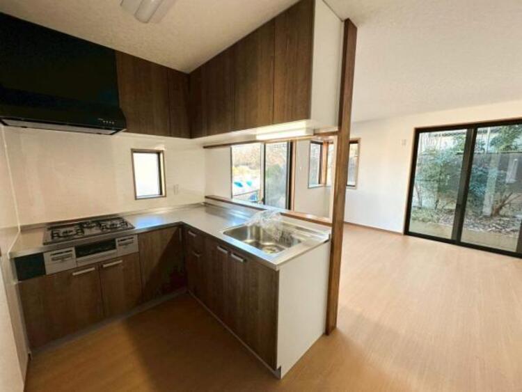 キッチン 手の届きやすいL字キッチンで、毎日のお料理が快適です