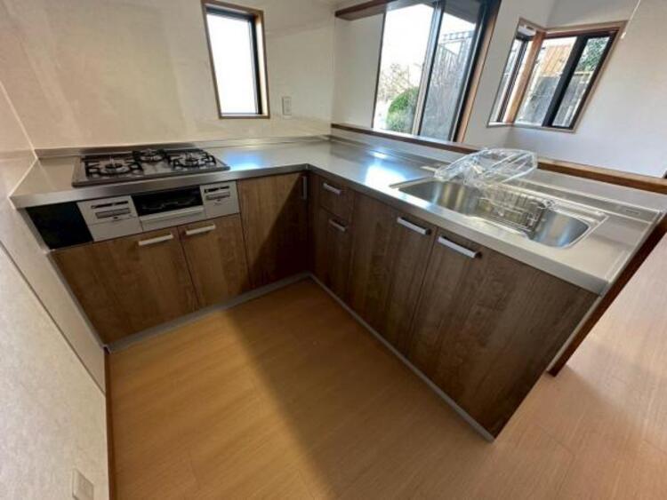 キッチン 良く使うフライパンやお鍋、調味料はこちらの収納に！ 