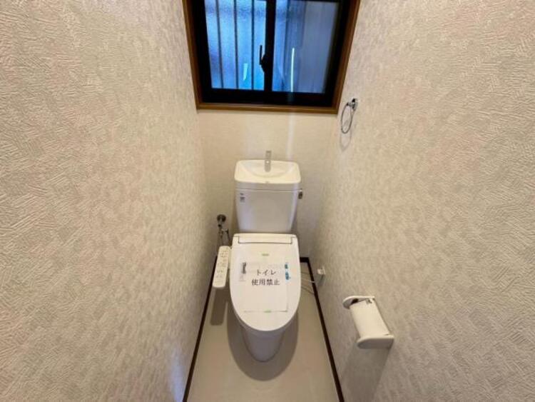 トイレ 毎日使うトイレは落ち着きと清潔感のあるデザイン