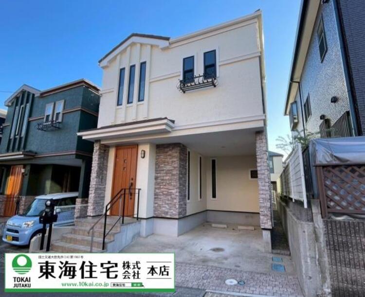 外観 二方道路につき、陽当たり・風通し良好！レンガ調が温かみのあるおしゃれな外観デザインです。