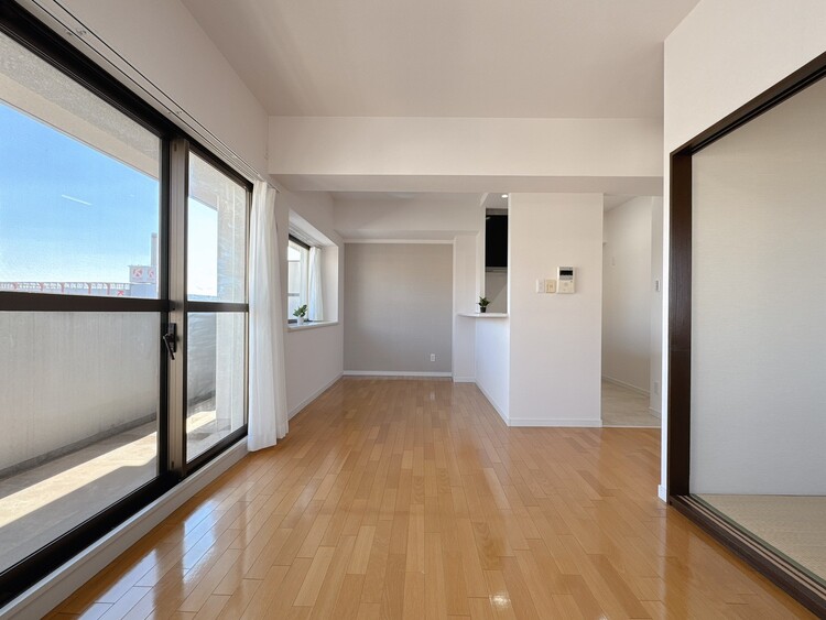 居間 豊かな居住性と、安心感を満たすクオリティが見事に調和した住空間。