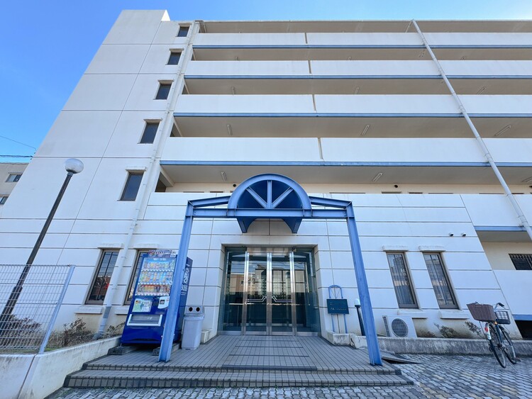 外観 資料には掲載していない情報が、現地にはたくさんあります。是非一度、現地をご確認ください。