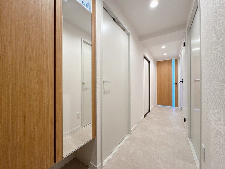 玄関 シューズボックスを完備した玄関です。