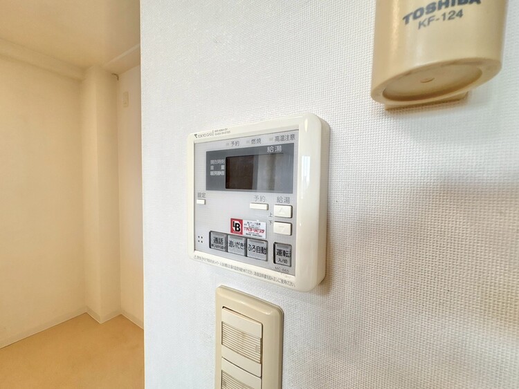 設備 見やすい画面で操作しやすい給湯パネルです。