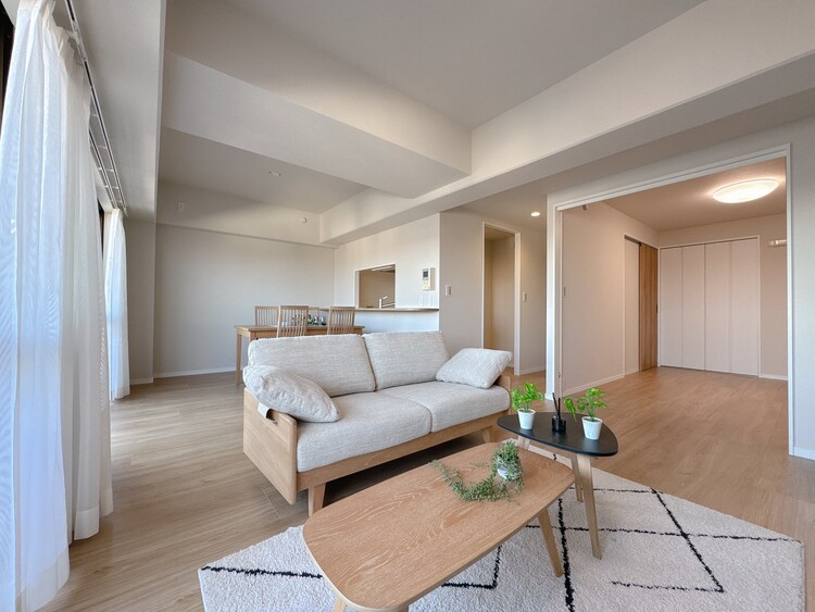 居間 豊かな居住性と、安心感を満たすクオリティが見事に調和した住空間。