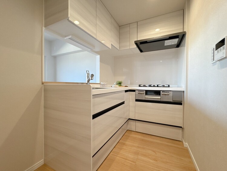 キッチン 洗練されたスタイリッシュなデザイン性と使いやすさを備えた仕様。