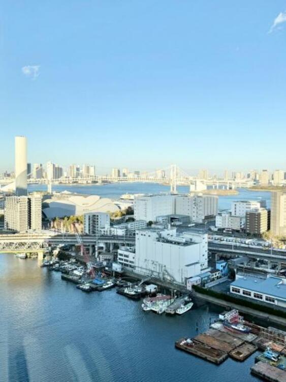 その他 開放感のある眺望。季節による景色の変化を　日常の生活と共に感じてください。