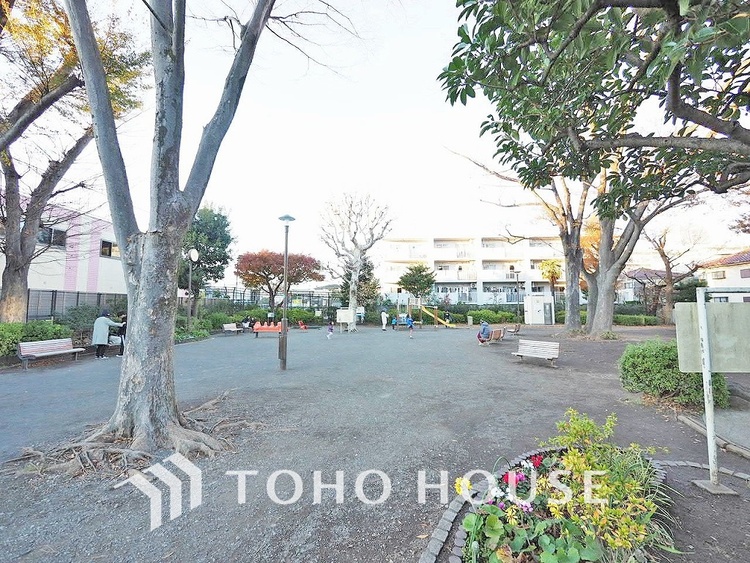 周辺 世田谷新町公園　距離700m