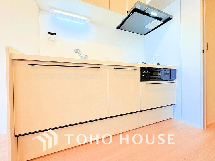 キッチン シンプルな部屋の雰囲気に溶け合うナチュラルキッチン