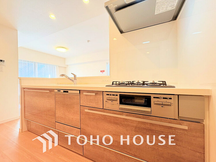 キッチン シンプルな部屋の雰囲気に溶け合うナチュラルキッチン