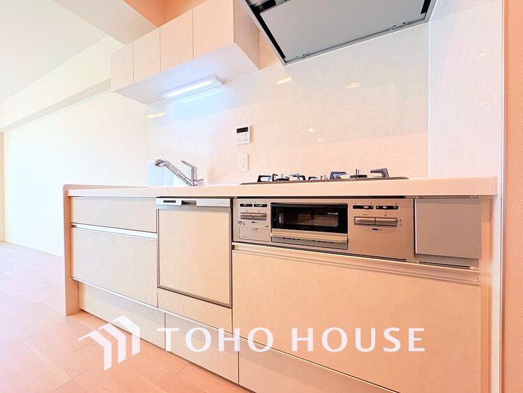 キッチン シンプルな部屋の雰囲気に溶け合うナチュラルキッチン