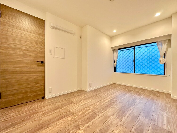 その他 清かで艶やかな時間をもたらしてくれる室内です。