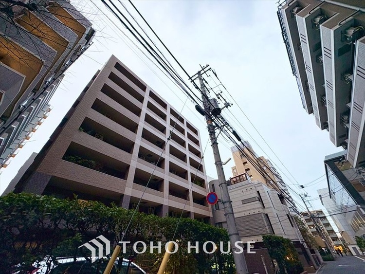 外観 【APPEARANCE】◆眩い◆光が燦々と入り、家族の笑顔を照らす。「いつまでも続いて」と願う夢のような毎日がここにある。