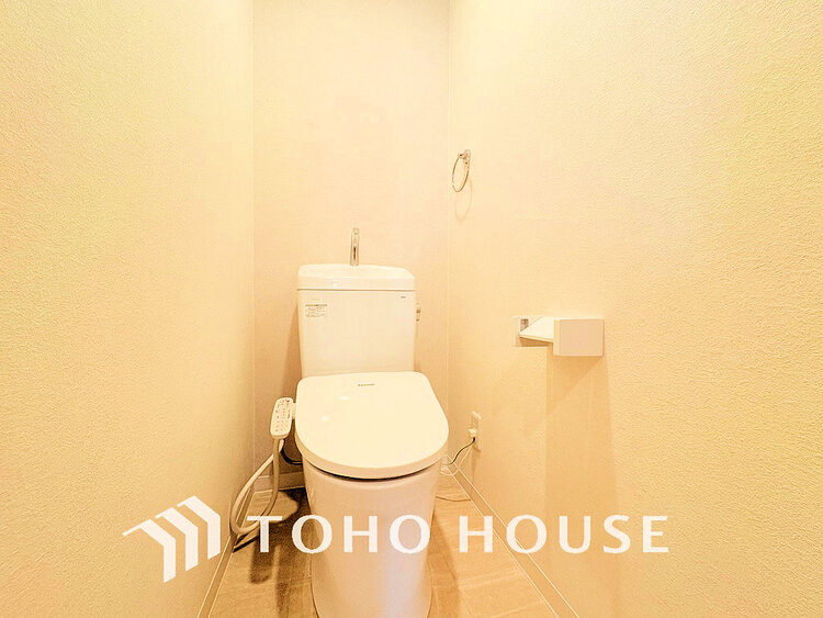 トイレ トイレには快適な温水洗浄便座付