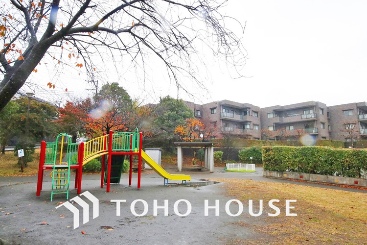 周辺 下永谷三丁目公園　距離750ｍ