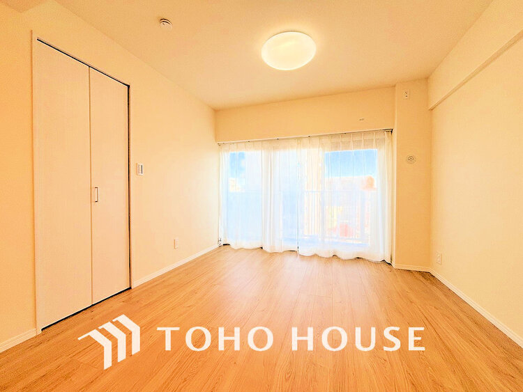 内装 家族みんなが爽やかに過ごせるように、光をたっぷり取り込んだLDK