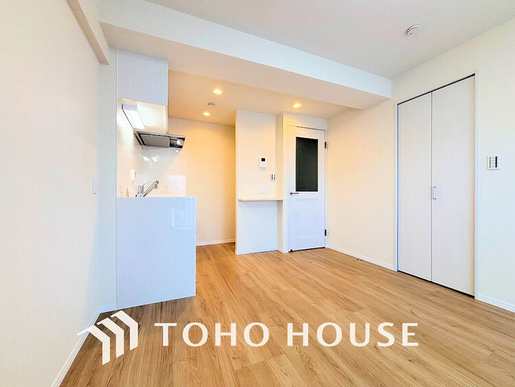 内装 上質な時間を育む暮らしのメインステージ。寛ぎとコミュニケーションを育む居心地のよい場所