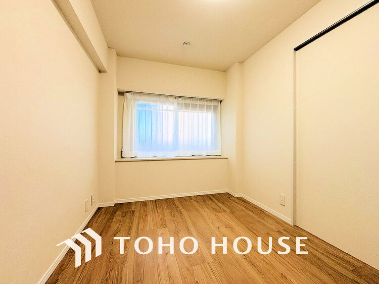 内装 シンプルですっきりとした室内は飽きのこない居心地の良い雰囲気