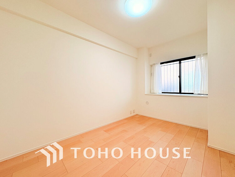 内装 シンプルですっきりとした室内は飽きのこない居心地の良い雰囲気