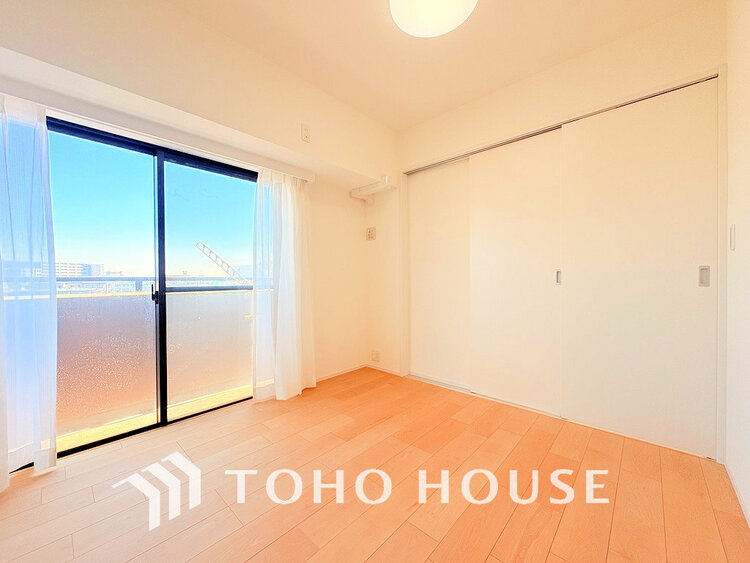 内装 1日の疲れを癒し、心地よく寛げるようゆったりとした広さをしています