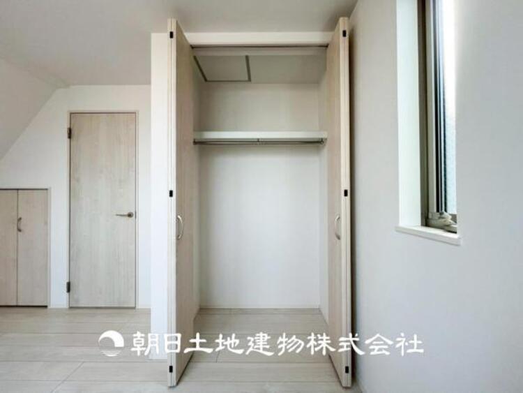 収納 【収納】部屋ごとに設けた収納は住みやすさへのこだわりがあります。シンプルで使いやすい収納スペース。