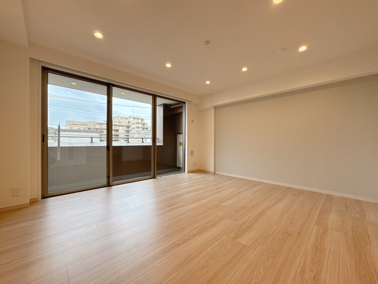 居間 快適に過ごす毎日を求めて、暮らしの中でご自身の「マイホーム」に創り上げてください。