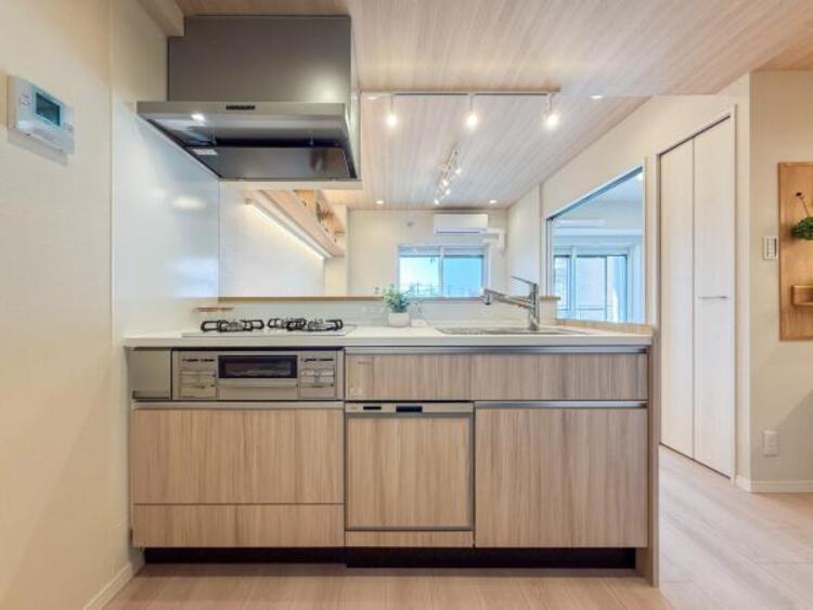 キッチン シンプルで使いやすい設計のキッチン。毎日の料理が快適に。