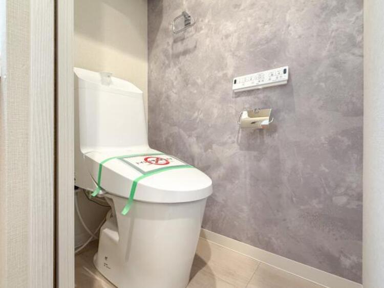 トイレ 清潔感のあるシンプルで使いやすいトイレです。