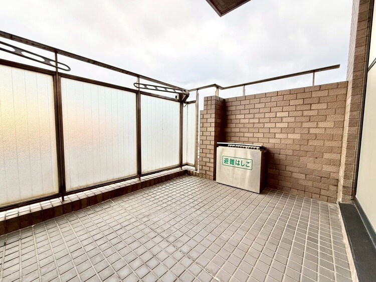 その他 朝の澄んだ空気や、夕方に吹く清々しい風を感じられるバルコニー。