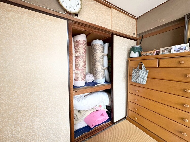 その他 収納スペースが付いていて、お部屋を広く使っていただけます。