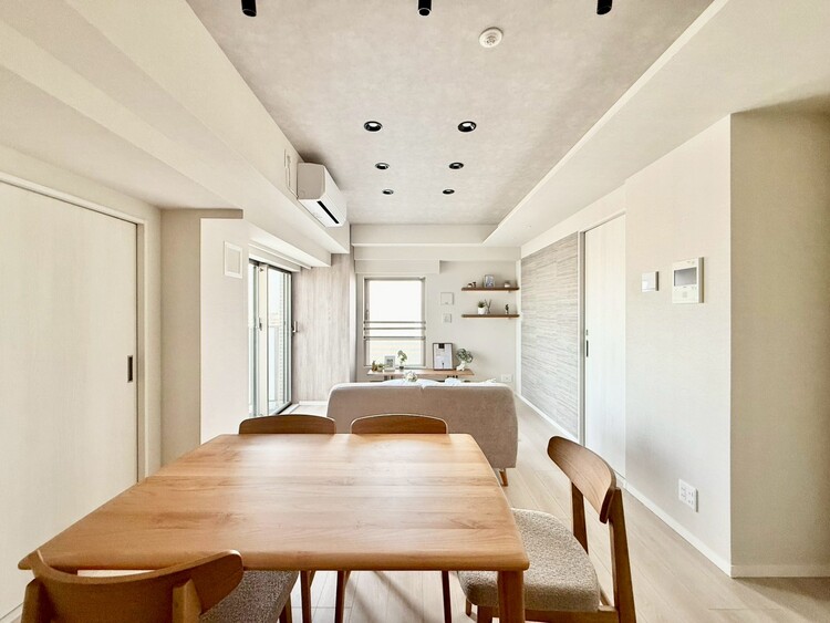 その他 シンプルな内装と偏り過ぎないデザインで統一しました。