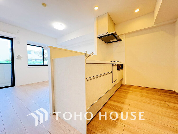 キッチン 落ち着きのあるカラーで統一された清潔感と気品が溢れるキッチン